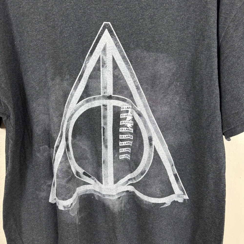 Harry Potter T-Shirt Deathly Hallows Smoky Charcoal Men’s XXL NWT Short Sleeve - Picture 2 of 6